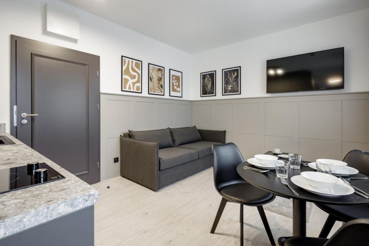 Apartamenty L11, Limanowskiego Poznań Exteriör bild